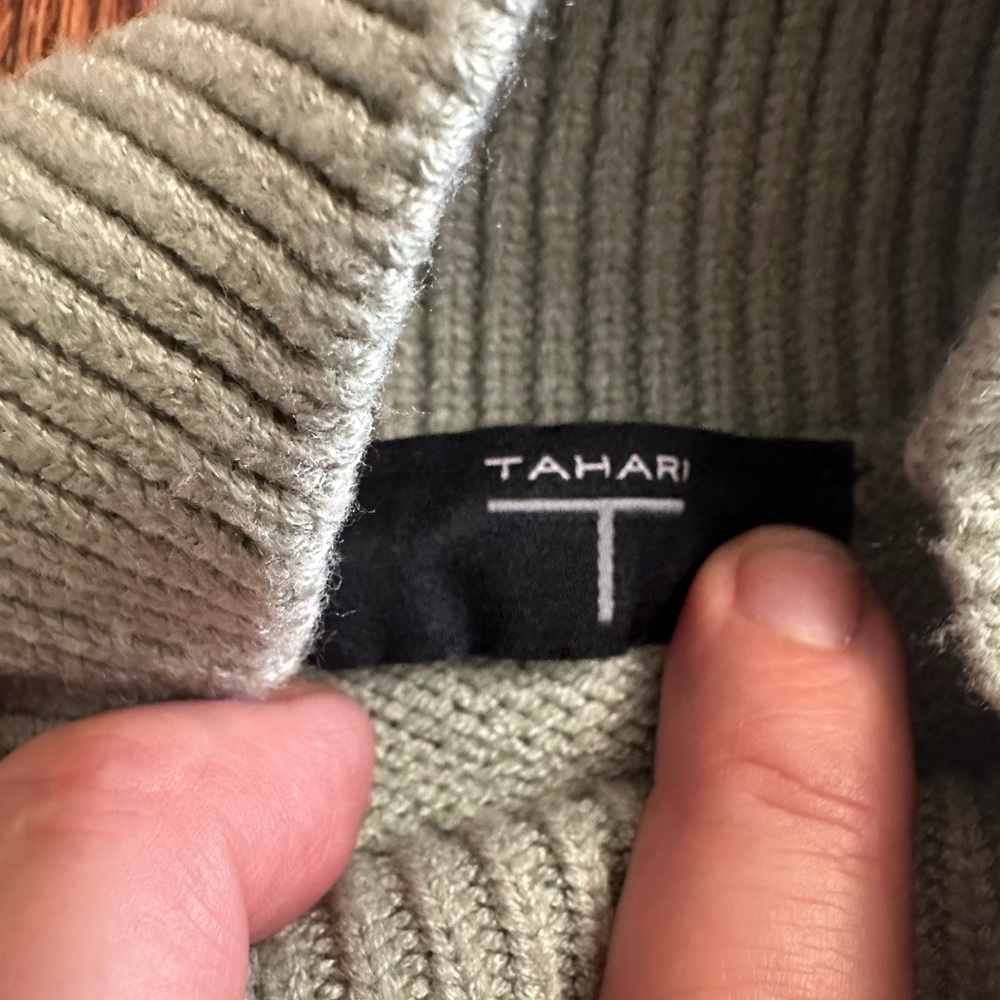 Tahari Ribbed Knit Blouse - Light Green